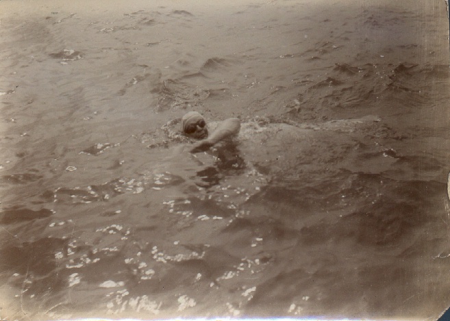 Jabez Wolffe swimming the Channel.