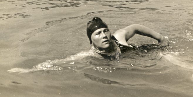 Clemmington Corson during her Channel swim
